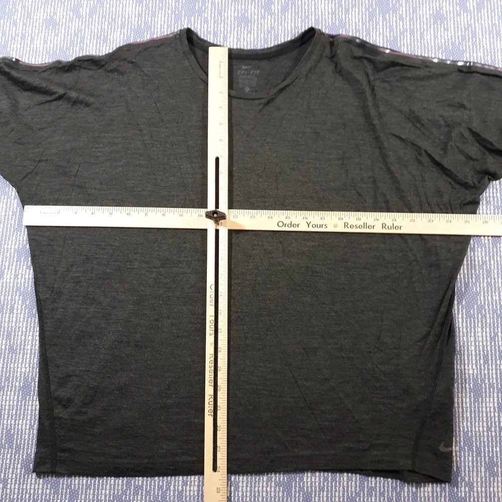Nike Wool Blend T-Shirt Womens Size XL Gray Long Sleeve Dri-Fit